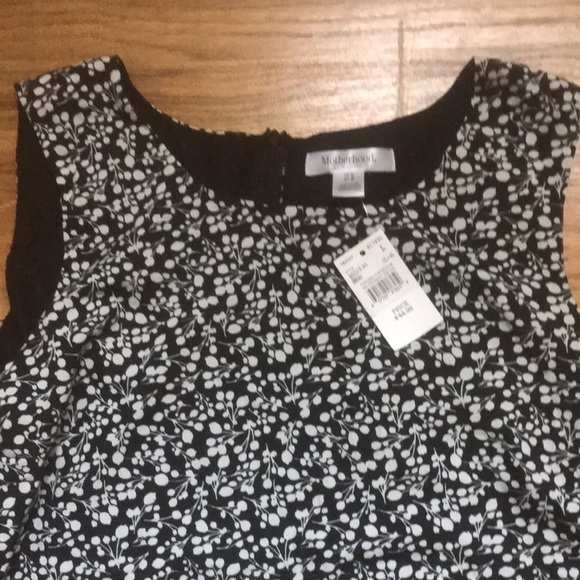 Maternity dress new with tags - Picture 3 of 9